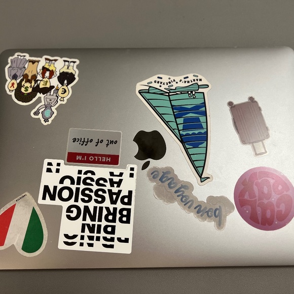 13-Inch MacBook Pro (2017 Edition) - Picture 2 of 4